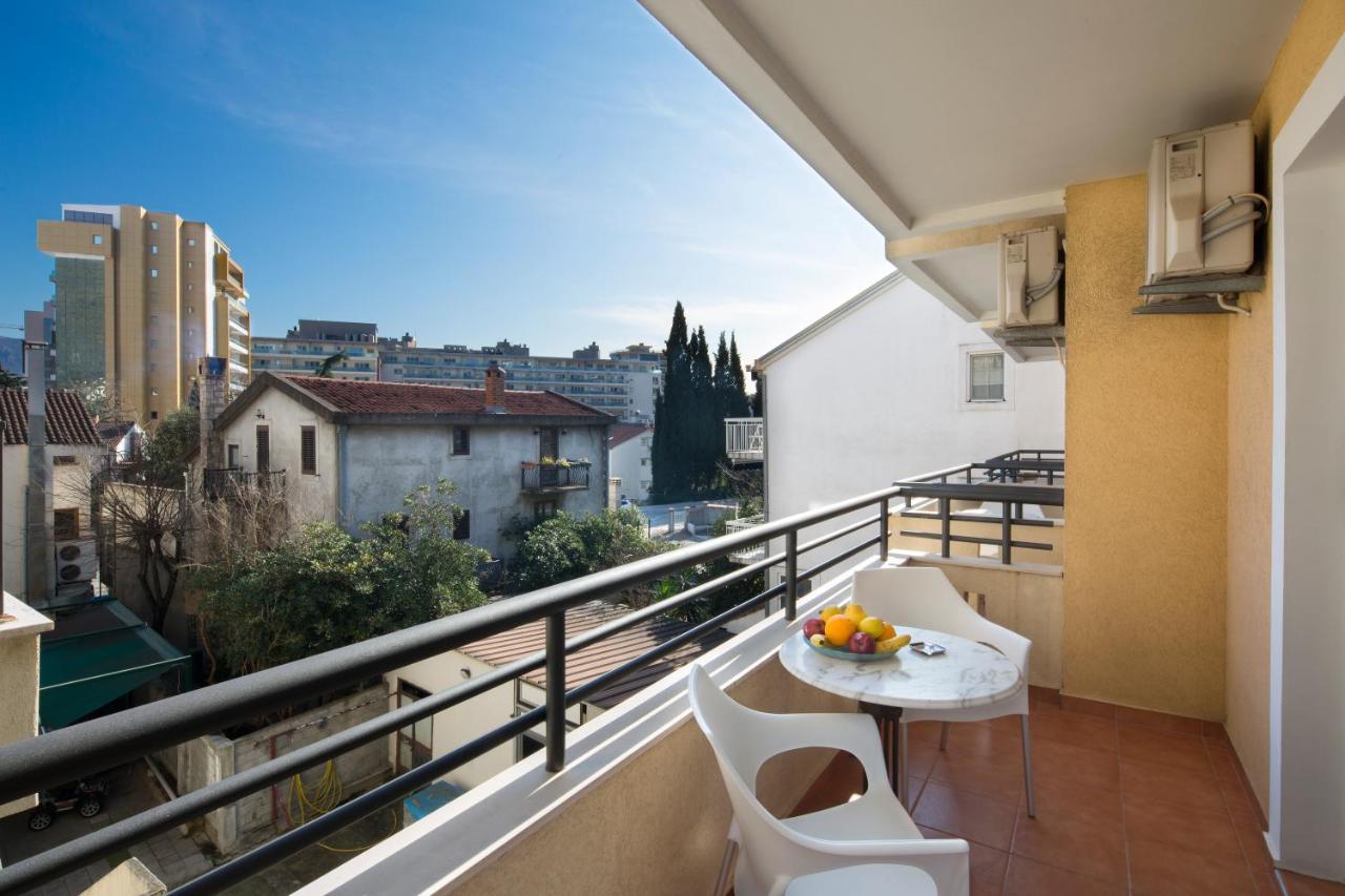 בודווה Apartmani Salus מראה חיצוני תמונה