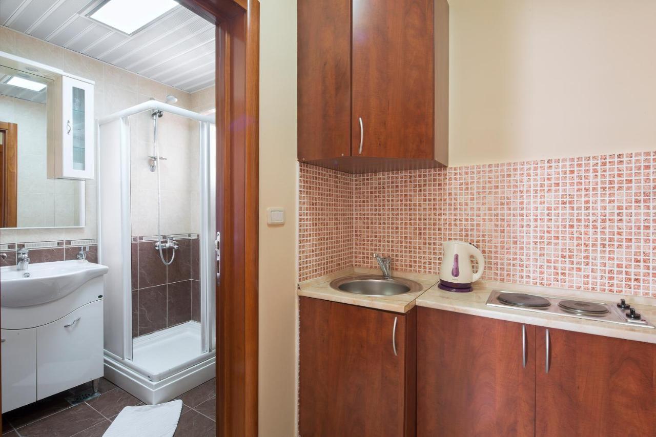 בודווה Apartmani Salus מראה חיצוני תמונה