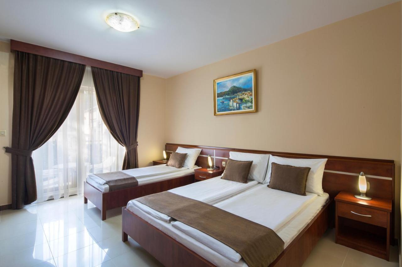 בודווה Apartmani Salus מראה חיצוני תמונה
