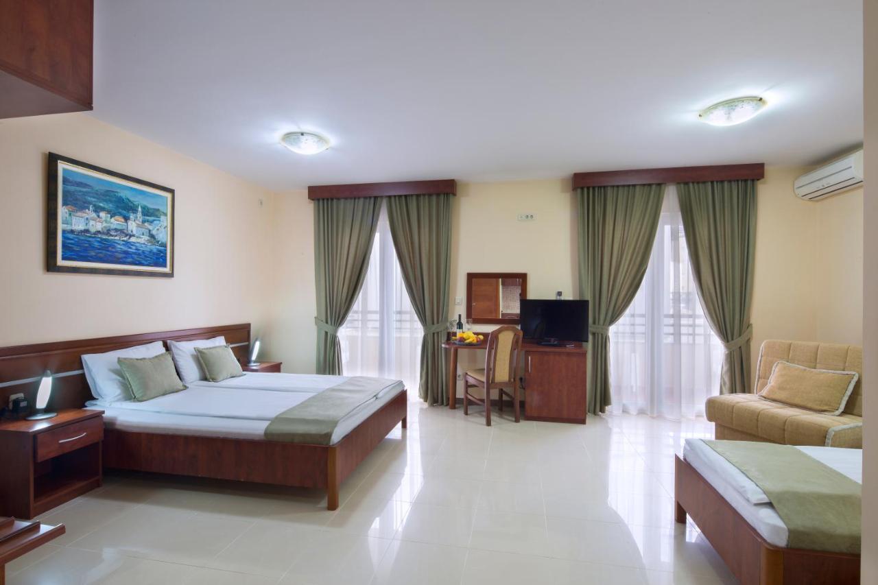 בודווה Apartmani Salus מראה חיצוני תמונה