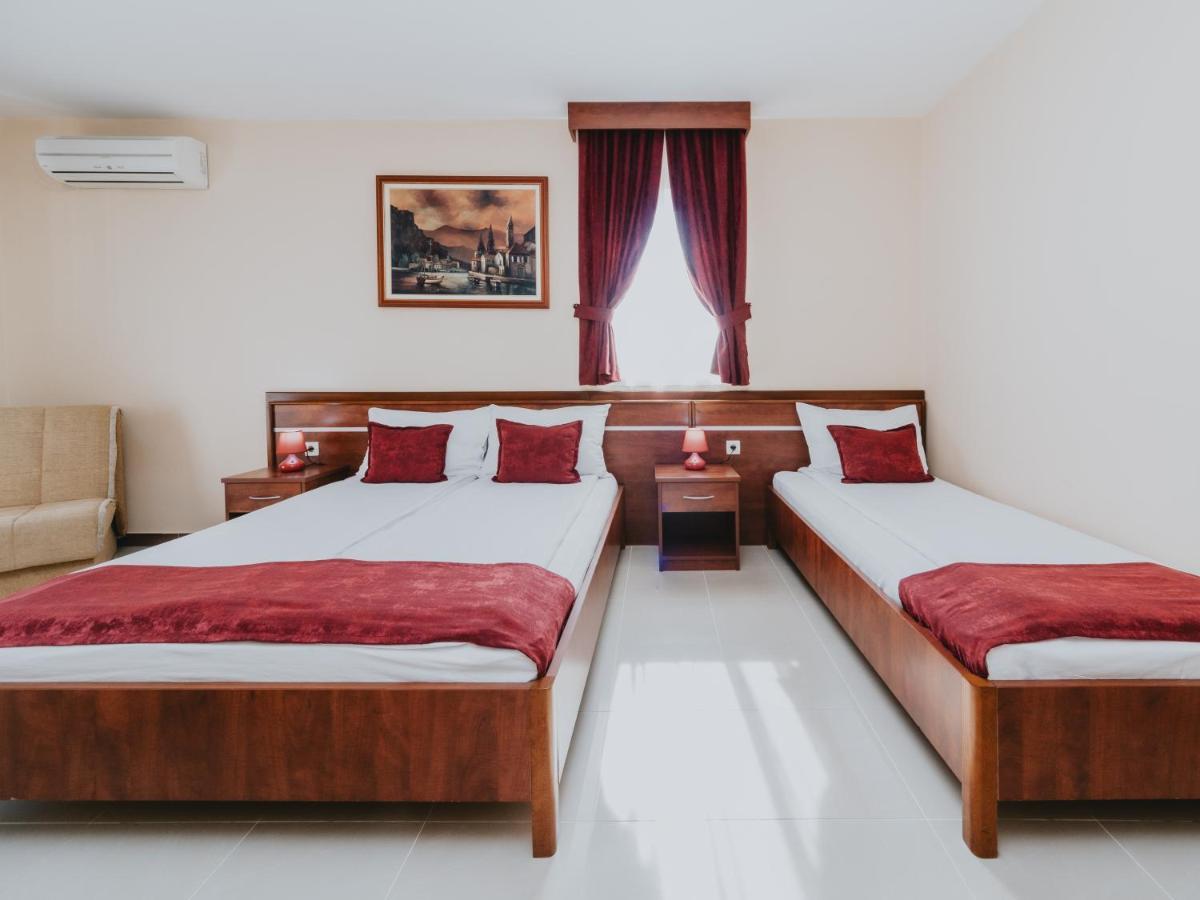 בודווה Apartmani Salus מראה חיצוני תמונה